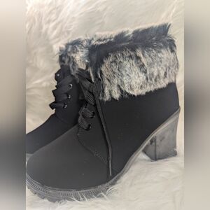 Black plush heeled Boots Ankle  sz 9